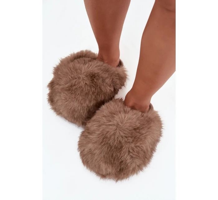 Dámské kožené papuče hnědé model 21709089 - Boto