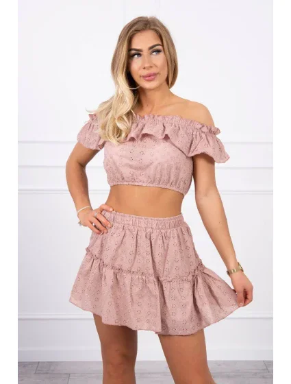 Vyšívaná souprava s kapučínovou halenkou s puntíky