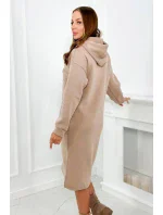 Dlouhé izolované šaty s výšivkou tmavě béžová