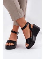 Dámské Sandály Na Klínu Černé model 21696121 - Boto Dámské Sandály Na Klínu Černé model 21696121 - Boto