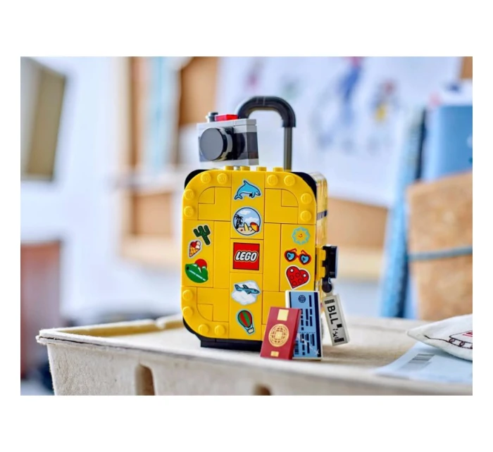 model 21863841 Žlutý cestovní kufřík - Lego