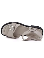 Dámské béžové kožené sandály Vinceza 26-62303