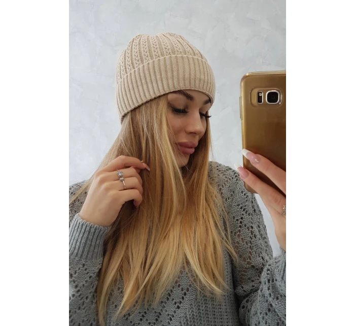 Tenká čepice Veronica K249 béžová