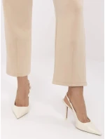 Kalhoty DHJ SP model 21034936 světle béžové - FPrice Kalhoty DHJ SP model 21034936 světle béžové - FPrice