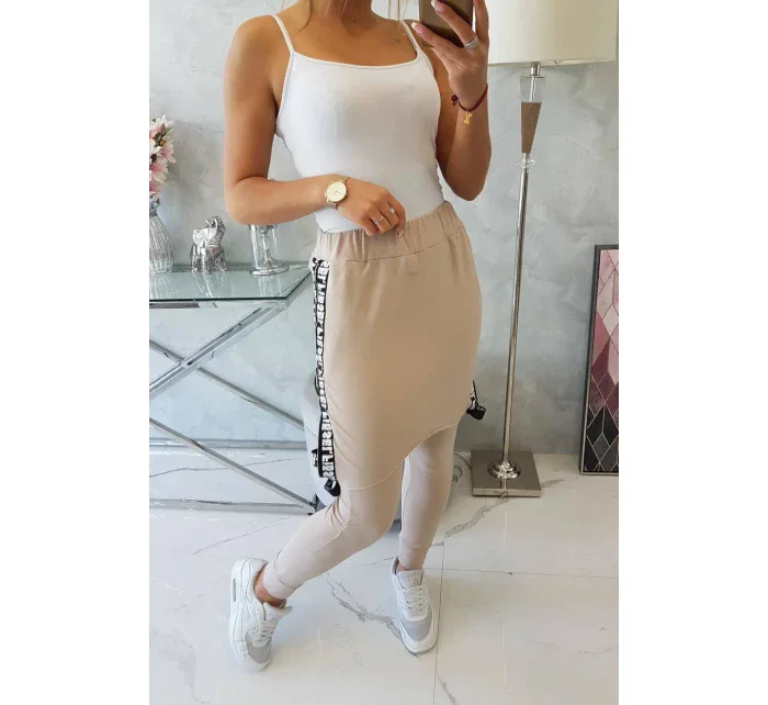 Kalhoty/oblek s nápisem selfie beige