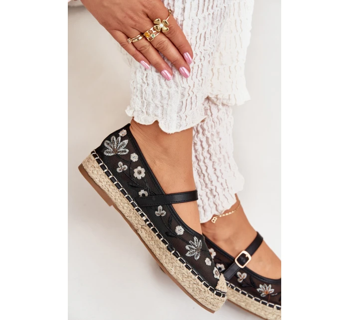 Síťované espadrilky s výšivkou na platformě černé model 21700046 - Boto Síťované espadrilky s výšivkou na platformě černé model 21700046 - Boto