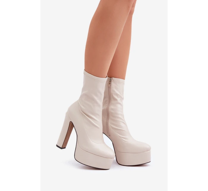 Boty Na Vysokém Podpatku A Platformě Světle Béžové Tennira Boty Na Vysokém Podpatku A Platformě Světle Béžové Tennira