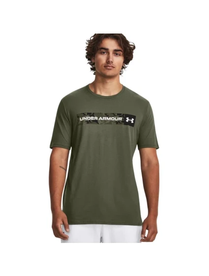 Camo Chest Stripe Tshirt M model 20218453 390 pánské - Under Armour