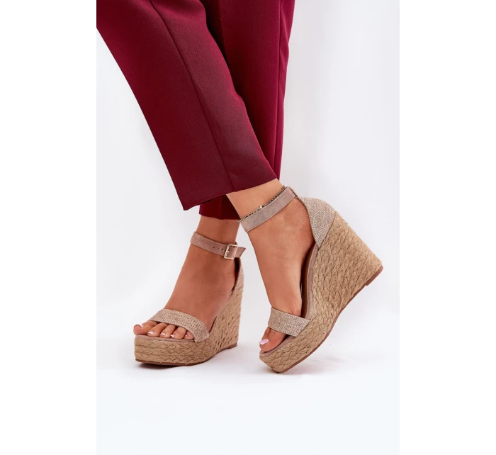 Dámské Sandály Na Klínu S Pletením Khaki model 21687944 - Boto