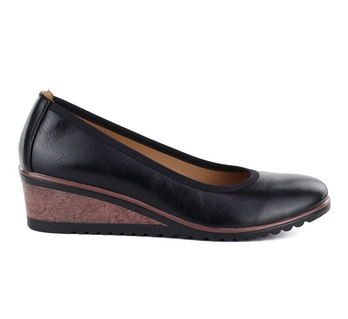 Černé dámské polobotky s podpatkem model 22097252 - VINCEZA