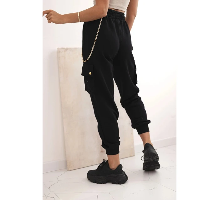 Dámské bavlněné cargo kalhoty s kapsami a řetízkem černé