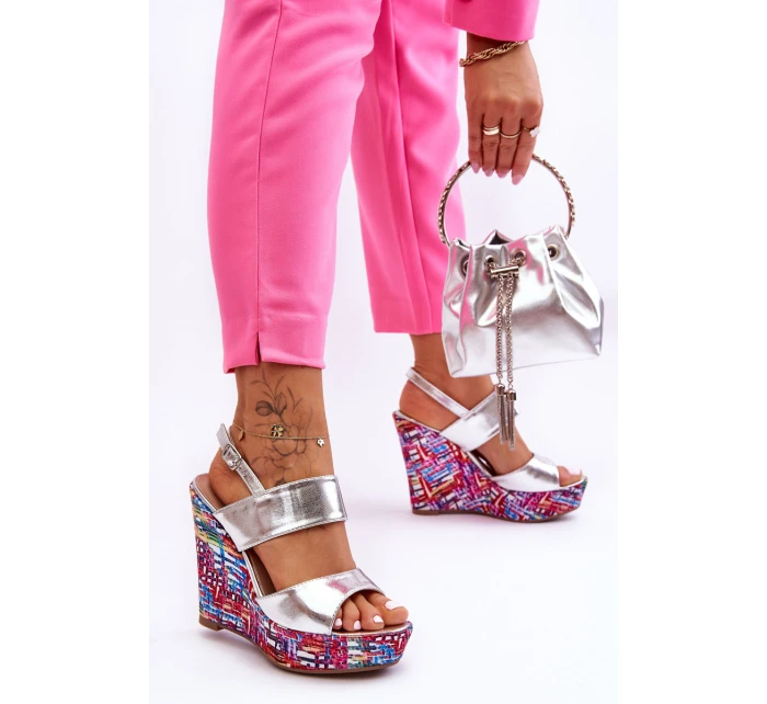Dámské sandály na klínu stříbrné Calderia Dámské sandály na klínu stříbrné Calderia
