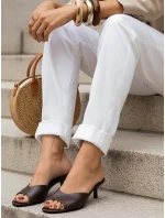 Dámské hnědé kožené žabky Dstreet model 21996252 - FashionStreet