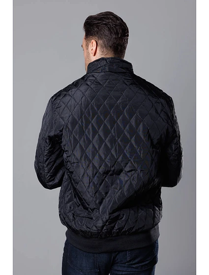 Černá pánská prošívaná bunda se stahovacími lemy model 18347930 - J.STYLE Černá pánská prošívaná bunda se stahovacími lemy model 18347930 - J.STYLE