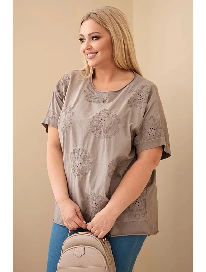 Dámská bavlněná halenka Plus Size s vyšívanými květinami fango Dámská bavlněná halenka Plus Size s vyšívanými květinami fango