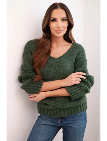 Dámský svetr z měkké pleteniny s výstřihem do V khaki Dámský svetr z měkké pleteniny s výstřihem do V khaki