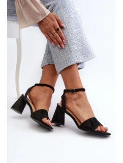 Dámské sandály na podpatku z eko semiše Černé model 21658243 - VINCEZA