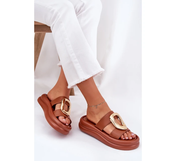 Dámské sandály na platformě se zlatým detailem Camel model 21687279 - Boto Dámské sandály na platformě se zlatým detailem Camel model 21687279 - Boto