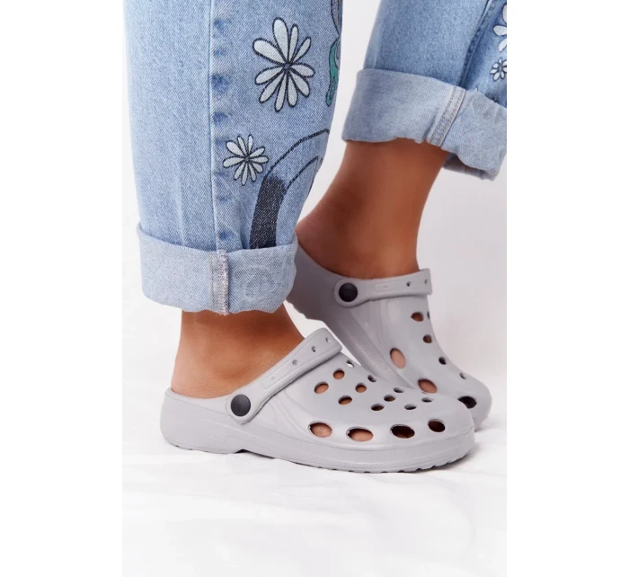 Dámské Nazouváky šedé Pěnové Crocsy EVA Dámské Nazouváky šedé Pěnové Crocsy EVA