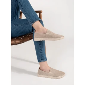 Originální dámské hnědé  mokasíny na plochém podpatku