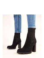 Boty na podpatku model 220579 Solea Boty na podpatku model 220579 Solea