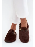 Kožešinové dámské pantofle na platformě s páskem a sponou hnědé model 21709369 - Boto Kožešinové dámské pantofle na platformě s páskem a sponou hnědé model 21709369 - Boto