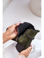 Zateplené semišové botky na podpatku se zipem tmavě zelené Zazoo 60478