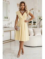 SCARLETT rozšířené midi šaty s obálkovým výstřihem a páskem  žluté model 22043325 - numoco