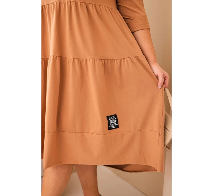 Dámská bavlněná sukýnka Plus Size s volánky a ohrnutým rukávem camelová Dámská bavlněná sukýnka Plus Size s volánky a ohrnutým rukávem camelová