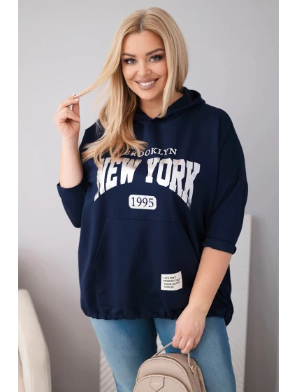 Dámská mikina Plus Size z viskózy s kapucí a model 22011802 kapsou tmavě modrá - K-Fashion Dámská mikina Plus Size z viskózy s kapucí a model 22011802 kapsou tmavě modrá - K-Fashion