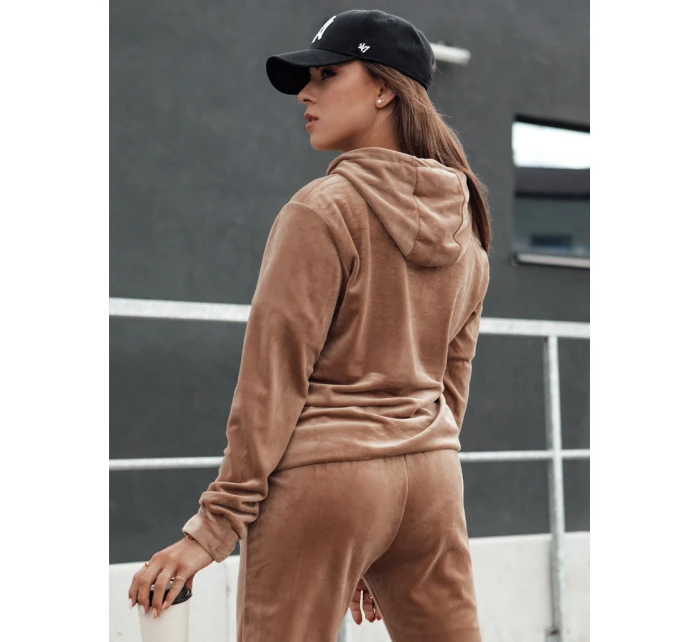 Dámský velurový komplet RELAX FIT světle hnědý Dstreet model 21978662 - FashionStreet Dámský velurový komplet RELAX FIT světle hnědý Dstreet model 21978662 - FashionStreet