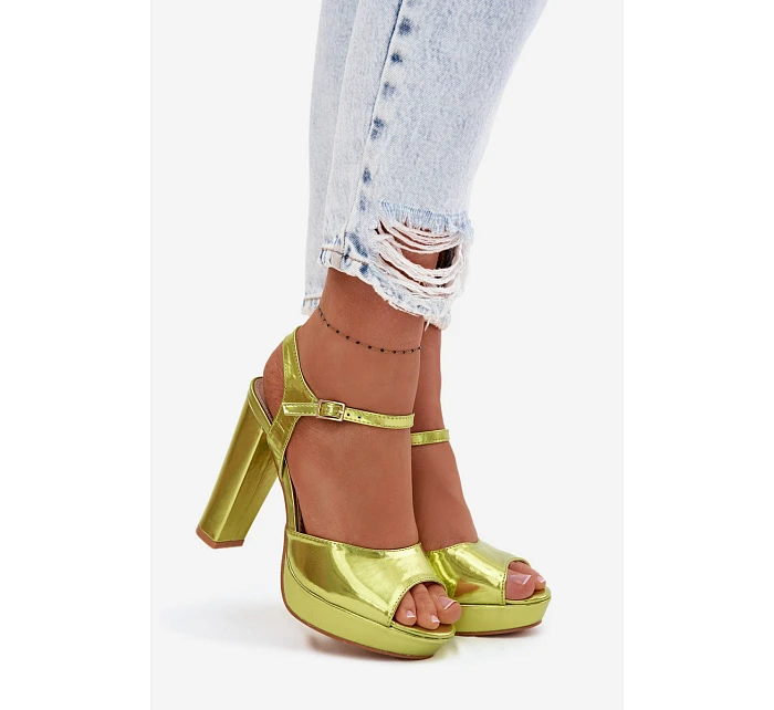 Dámské sandály na vysokém podpatku zelené model 22103033 - Boto