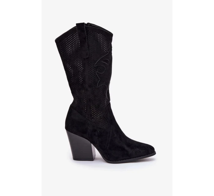 Dámské perforované kozačky ve stylu kovbojek na sloupkovém podpatku S.Barski – černé, eko kůže Dámské perforované kozačky ve stylu kovbojek na sloupkovém podpatku S.Barski – černé, eko kůže