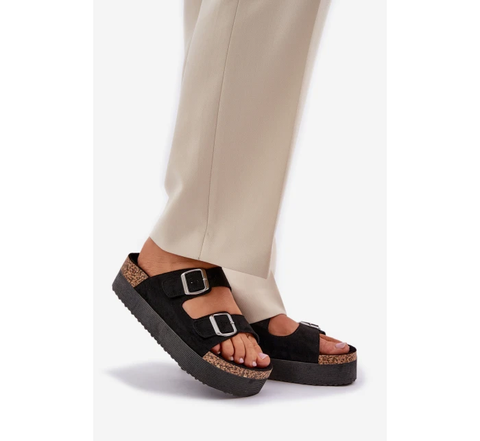Dámské sandály na masivní platformě se černé model 21685371 - Boto Dámské sandály na masivní platformě se černé model 21685371 - Boto