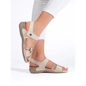 Praktické  sandály dámské hnědé na plochém podpatku