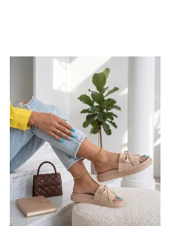 Klapky na platformě model 229790 Solea