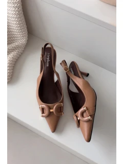 Dámské sandály na podpatku s ozdobným detailem hnědé model 21900459 - Boto