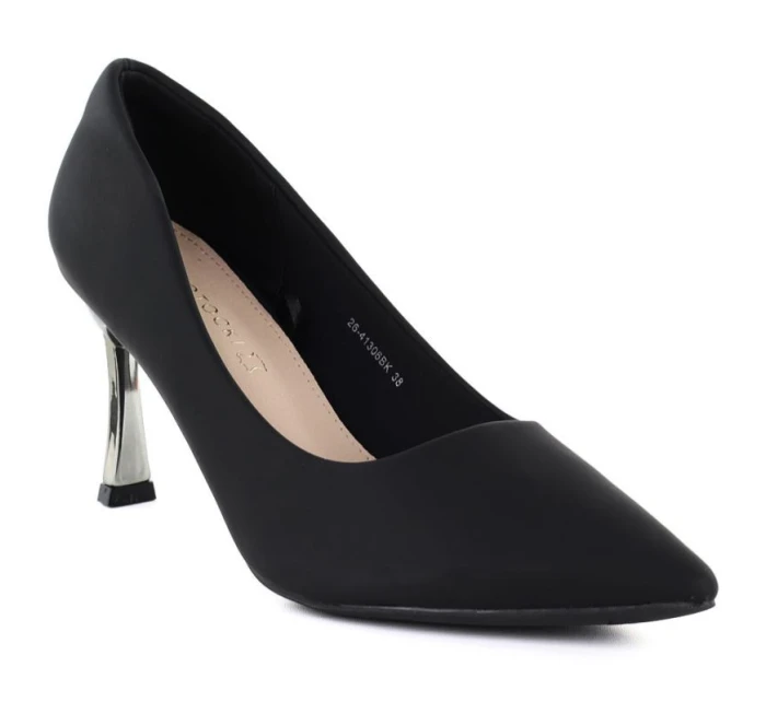 Černé ozdobné lodičky na podpatku Potocki NI41306