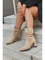 Dámské kotníkové boty na podpatku s vyhřívané béžové model 21710709 - Boto Dámské kotníkové boty na podpatku s vyhřívané béžové model 21710709 - Boto