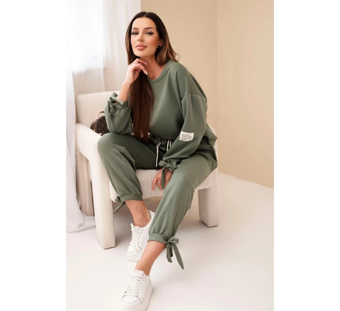 Dámská souprava z viskózy s khaki vázáním barva model 21937978 - K-Fashion Dámská souprava z viskózy s khaki vázáním barva model 21937978 - K-Fashion