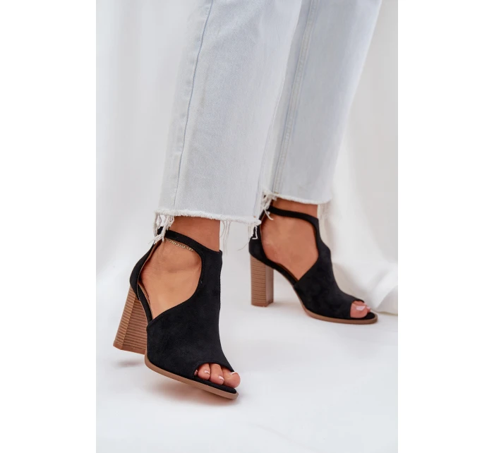 Sandály Na Podpatku Z Eko Semiše Černé Lanadriena