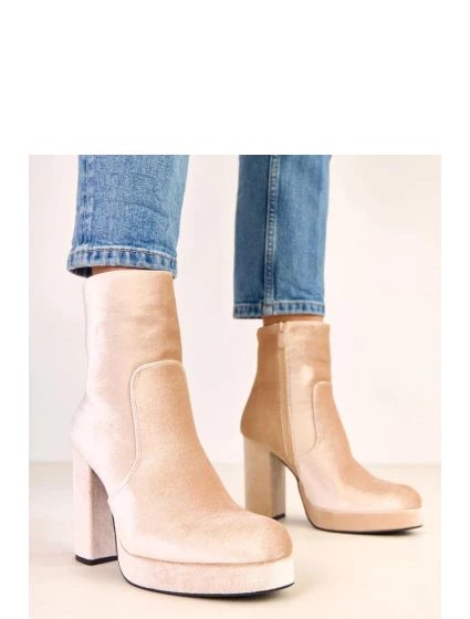 Boty na podpatku  model 220580 Solea