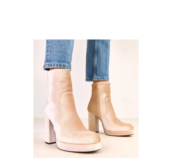 Boty na podpatku  model 220580 Solea