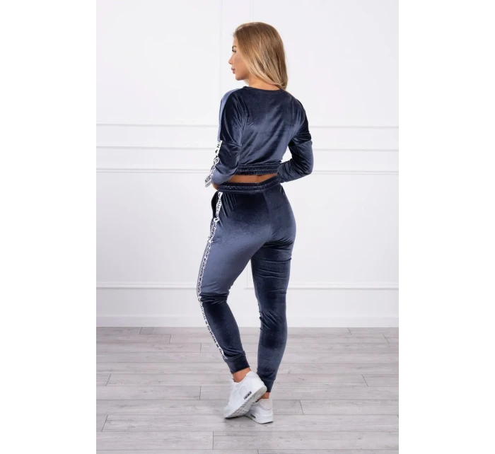 Velurová souprava s nápisem Queen graphite