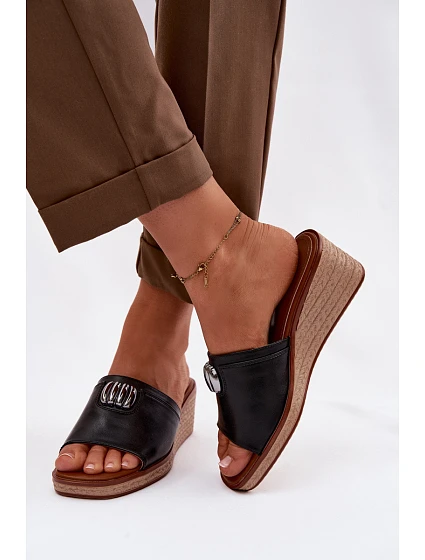 Dámské pantofle na platformě s imitací pletení Sergio Leone KL325 Černé