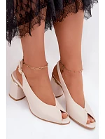 Elegantní dámské sandály na podpatku model 22220785 světle béžové - Zazoo Elegantní dámské sandály na podpatku model 22220785 světle béžové - Zazoo