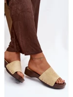 Dámské žabky se zlatými sponami Žluté model 21918754 - Boto Dámské žabky se zlatými sponami Žluté model 21918754 - Boto