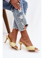 Lakované dámské nazouváky na podpatku Žluté Lirissa Lakované dámské nazouváky na podpatku Žluté Lirissa