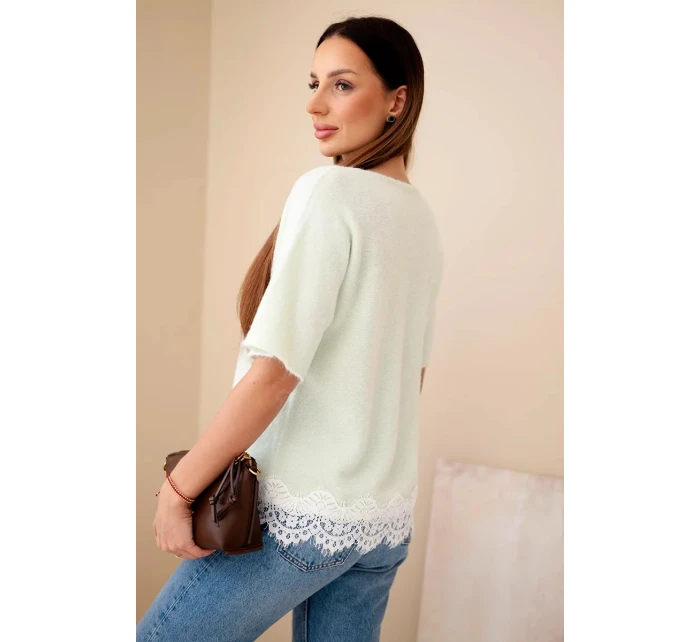 Dámský svetr s krátkým rukávem a krajkou mátový