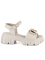 Dámské kožené sandály na platformě se zdobením béžové barvy model 22116387 - VINCEZA